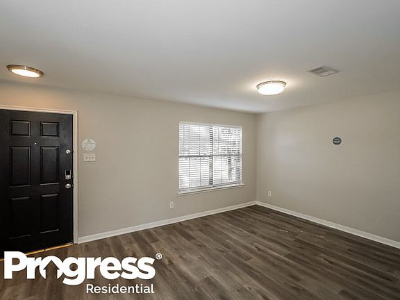 4th image of 15222 Hensen Creek Dr