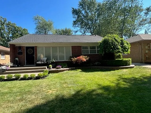 2122 Derby Rd photo 1