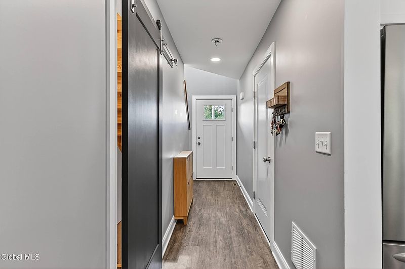 4th image of 119 Cannon Street