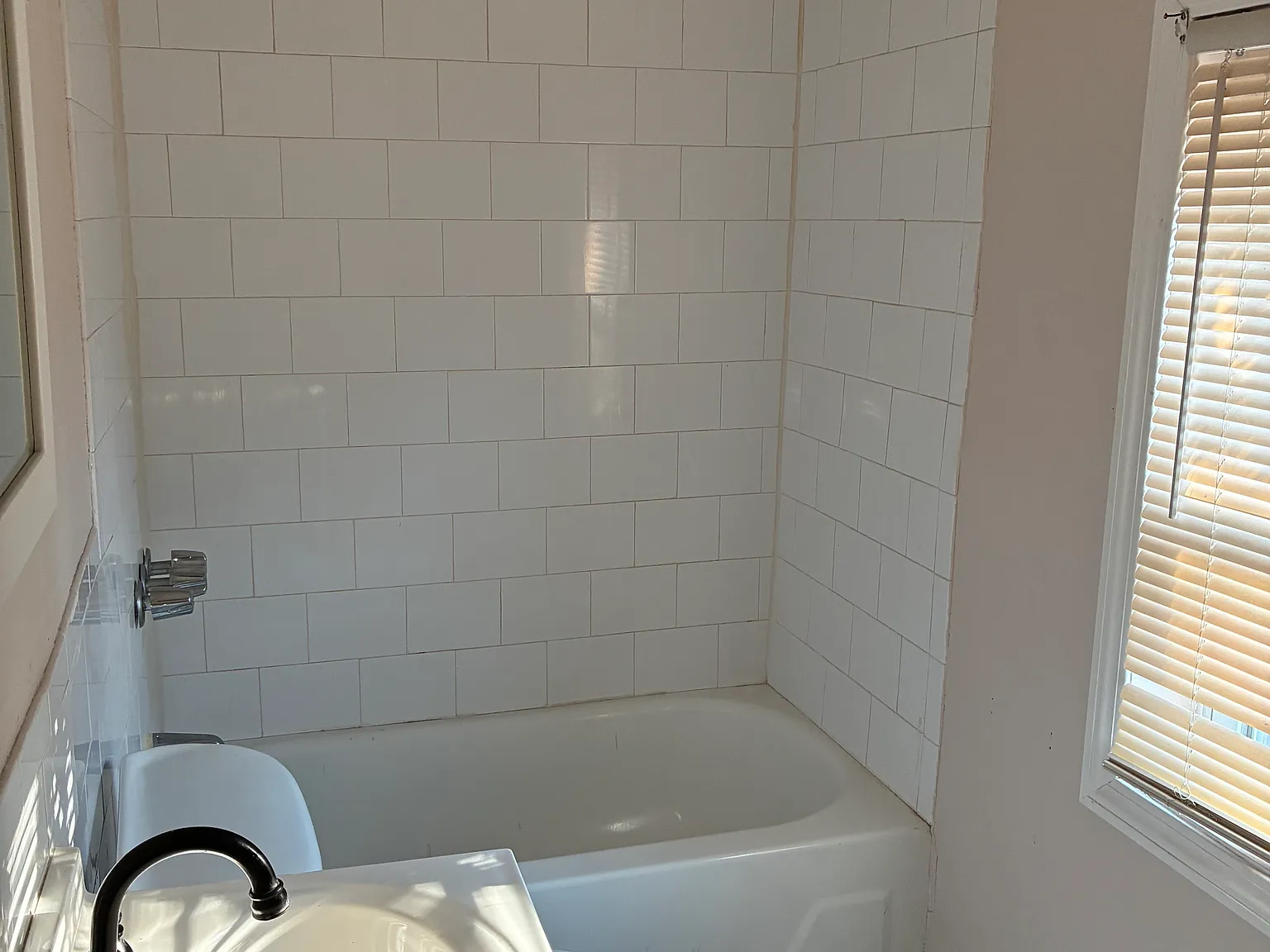 1 bed, 700 sqft, $1,425 — Photo 3