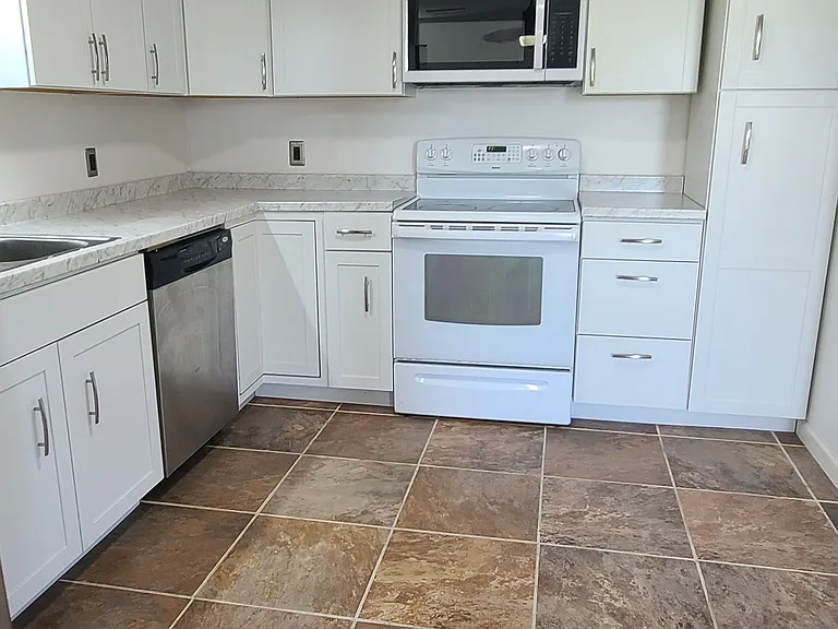 3779 Winchester Ave #B — Photo 3