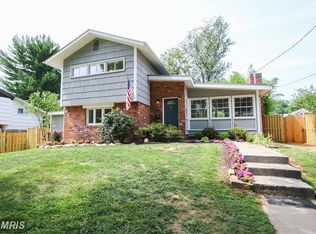 2309 McAuliffe Dr, Rockville, MD 20851