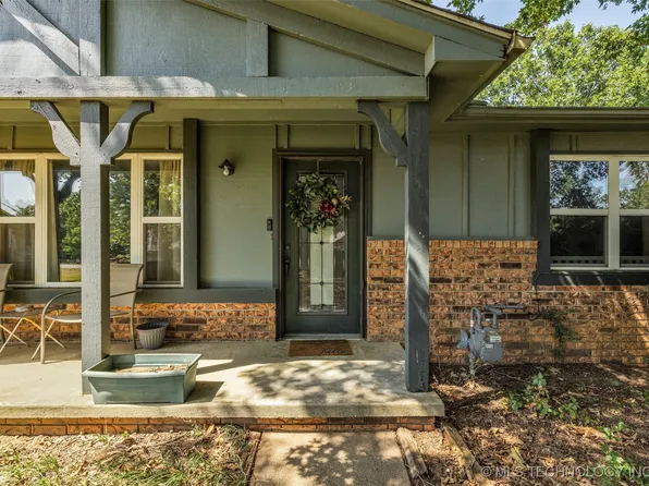 21585 S Glenwood Dr, Claremore, OK 74019