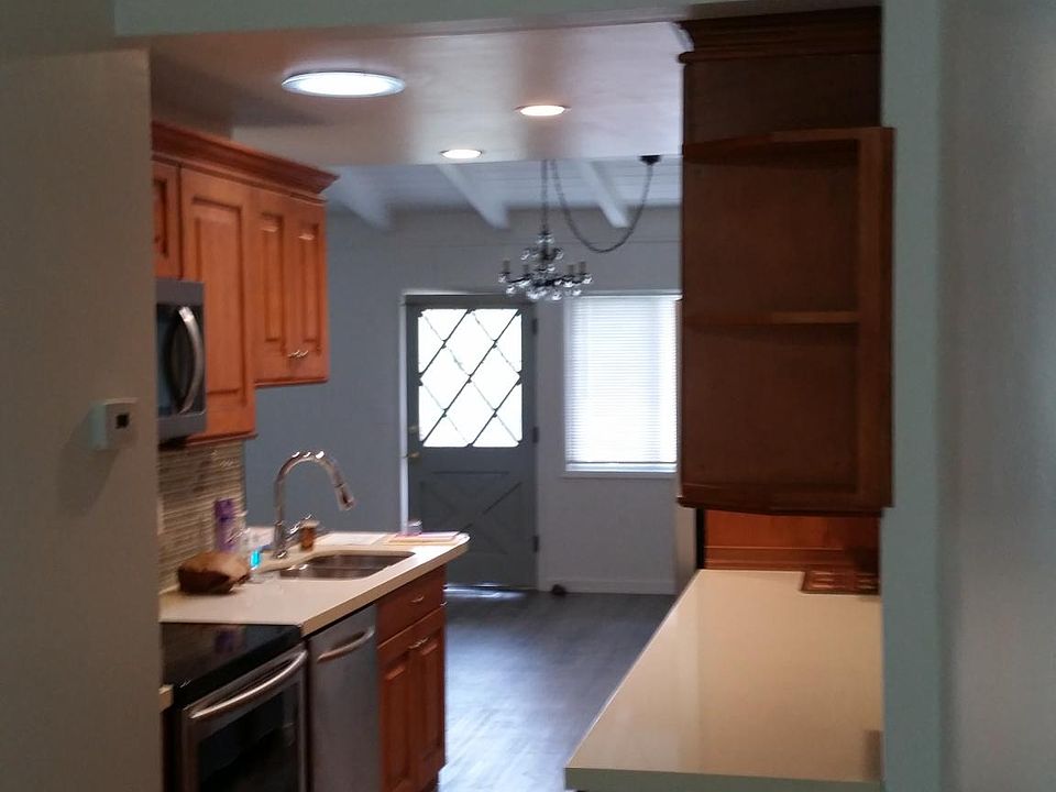 2nd image of 9115 Old Castle Rd