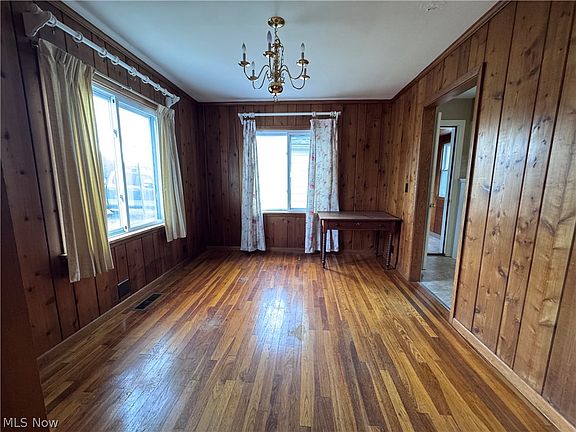 5th image of 12688 Woodside Dr