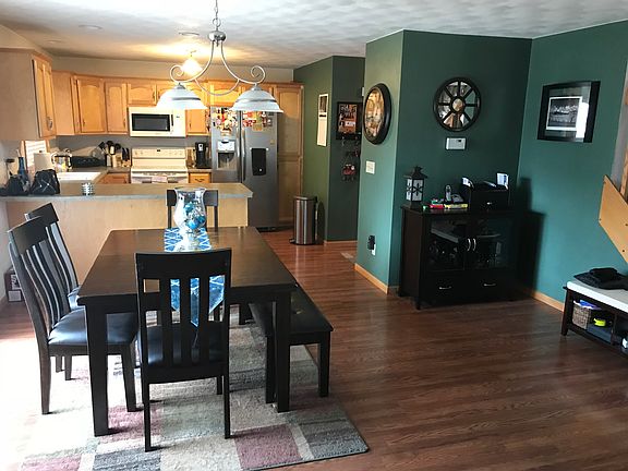 Dining room (15x8) / kitchen