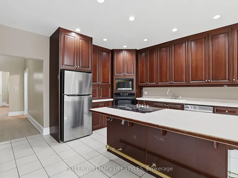 303 Pall Mall St — Photo 10
