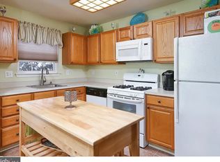 32 Grandview Ave, Pitman, NJ 08071