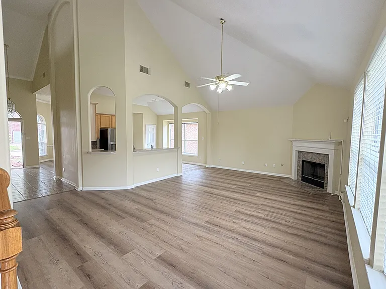 6038 Heathmoor Ln — Photo 17