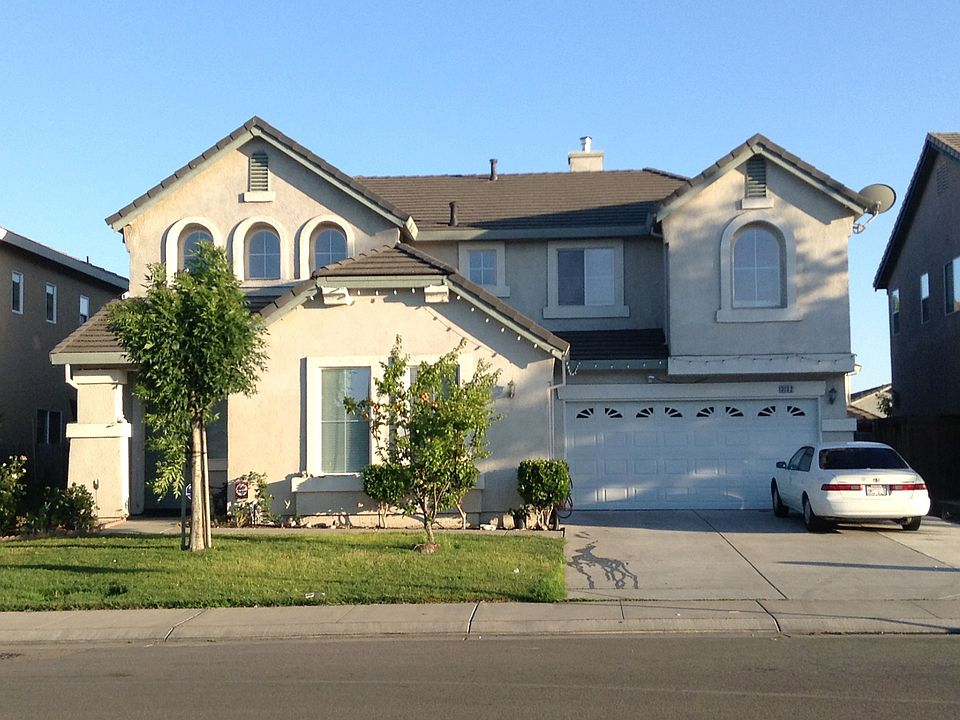 1st image of 3132 Tenaya Ln