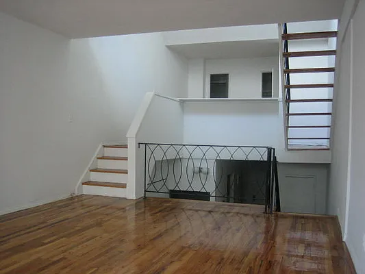 Rented by City Connections Realty | media 9