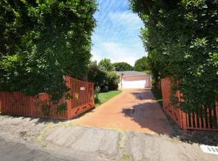 11825 Hesby St, Valley Village, CA 91607