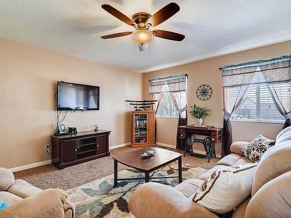5th image of 143 Calabria Dr