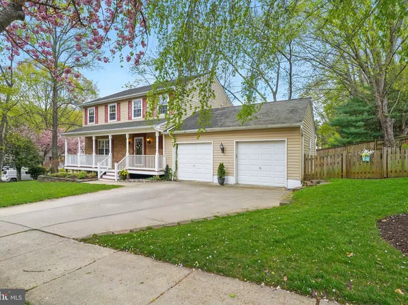 1247 Doubleday Dr, Arnold, MD 21012