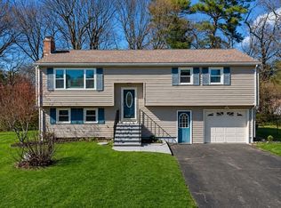 3 Lark Dr, Hudson, MA 01749
