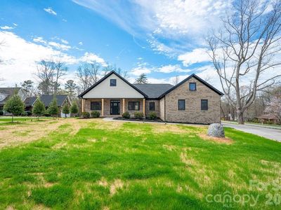 1500 Avalon Oaks Ct, Dallas, NC, 28034