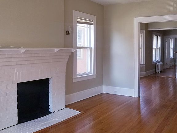 4th image of 815 Day Ave SW #4
