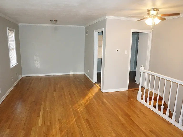 4696 Quintell Ave — Photo 8