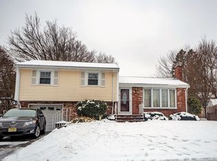 31 McKinley Rd, Norwood, MA 02062