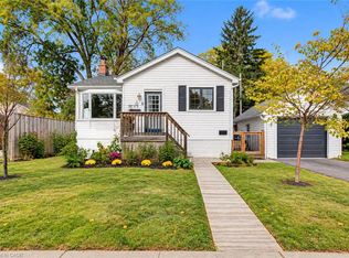 8 Peel St N, Hamilton, ON L9H 2Z7