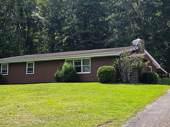 2nd image of 8952 Walnut Ln