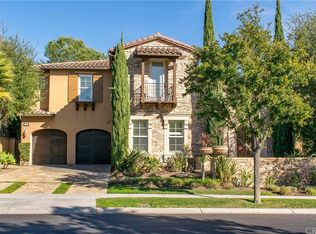 20 Roshelle Ln, Mission Viejo, CA 92694