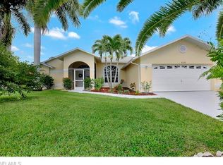 5233 SW 19th Pl, Cape Coral, FL 33914
