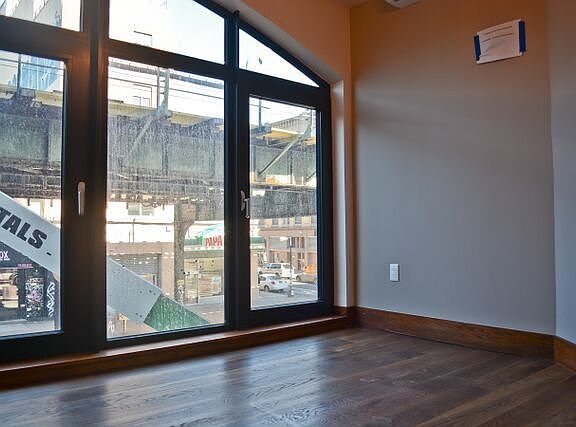 3rd image of 865 Willoughby Ave Ste 4