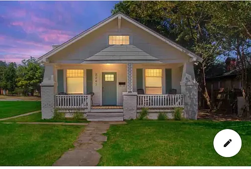 2247 W Park Pl Photo 1