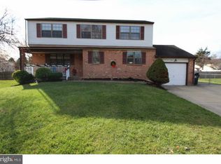 11 Calwell Dr, New Castle, DE 19720