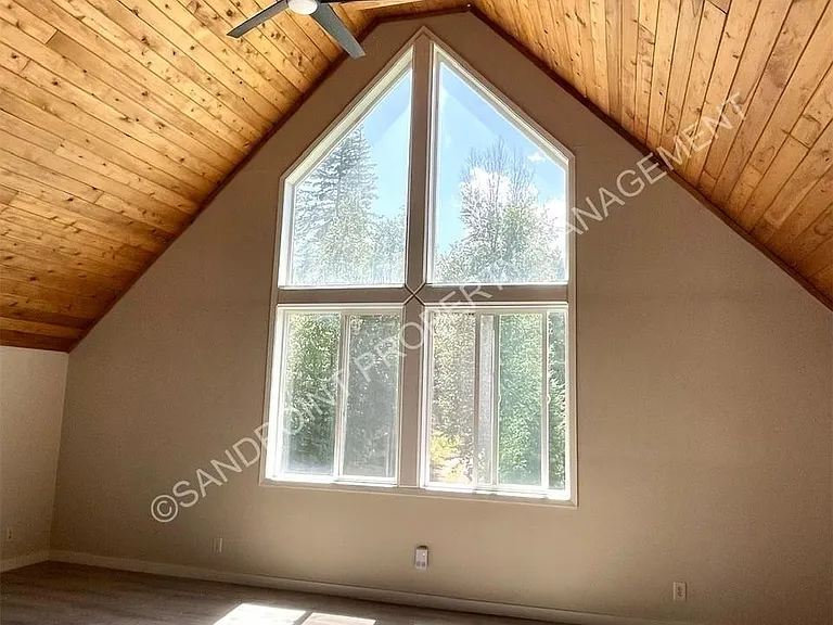 35 Hillcrest Dr — Photo 13