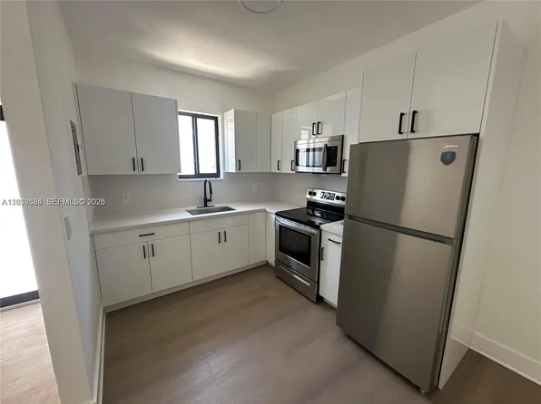 411 SW 18th Rd, Miami, FL 33129