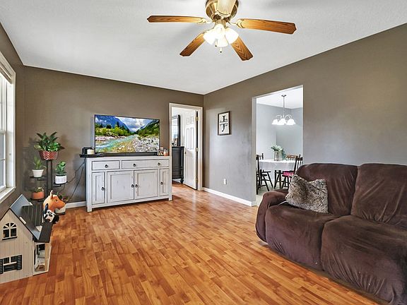 2nd image of 660 Rocky Quarry Rd E