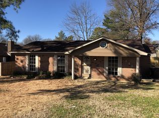 642 Valley Springs Dr, Southaven, MS 38671