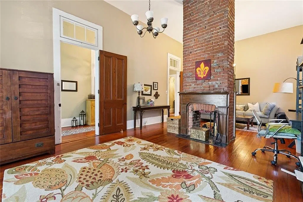 3 bed, 2.5 bath, 2177 sqft, $3,600 — Photo 3
