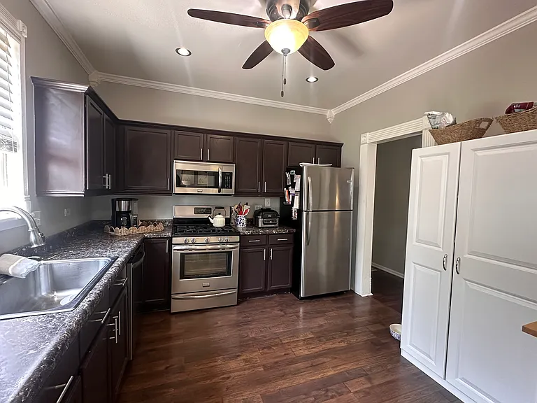 2904 Arbor Ln — Photo 4
