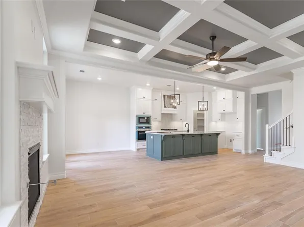 3324 Courtney Creek Dr, Edmond, OK 73012