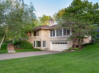 4515 Avondale Rd, Golden Valley, MN 55416