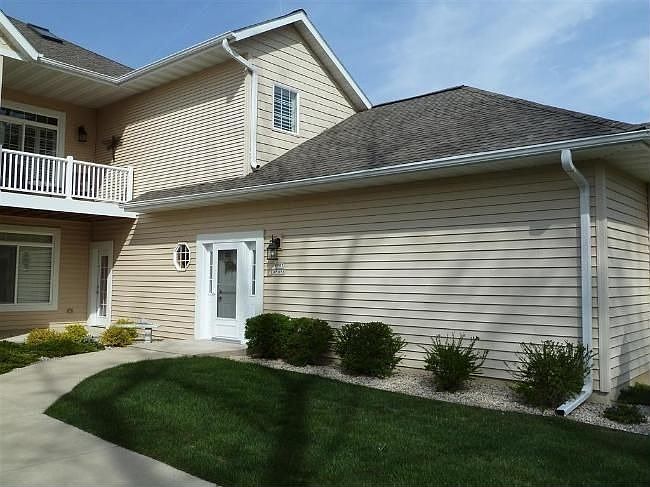 1st image of W397N5976 Autumn Woods Dr