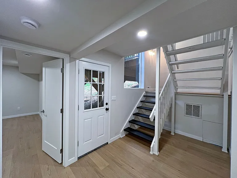 105 Cedar Crest Ln — Photo 44