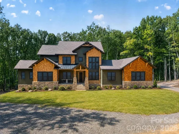 9215 Island Point Rd, Charlotte, NC 28278