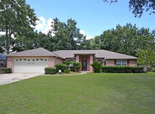 6174 Red Tail Dr, Milton, FL 32570