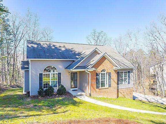 2nd image of 5927 Crestview Dr