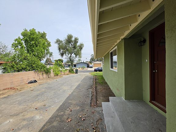 5th image of 1745 Armington Ave