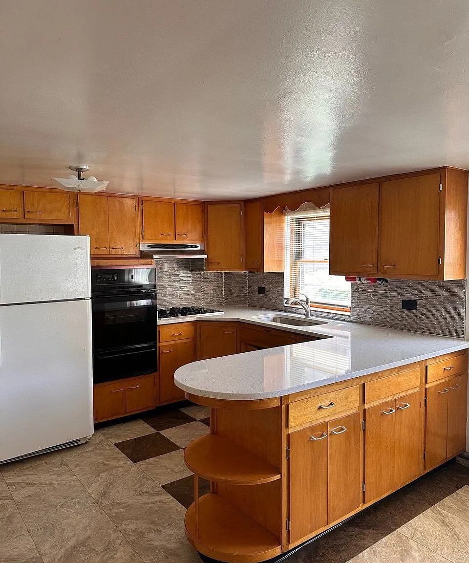1 bed, 700 sqft, $1,450 — Photo 1