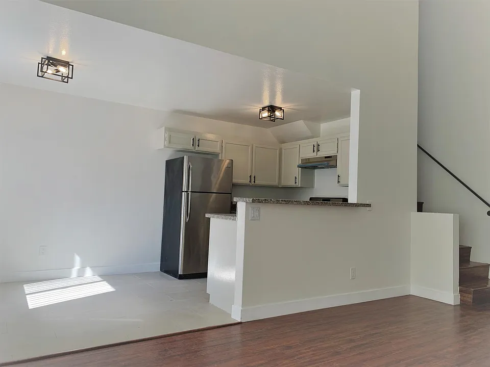 5533 Bonner Ave #4