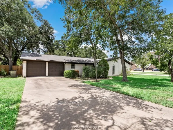 1607 Barak Ln, Bryan, TX 77802