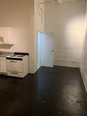 Rented by Carnegie Management Inc | media 19