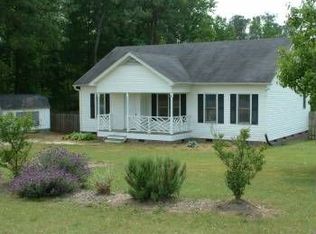 642 Harnett Central Rd, Fuquay Varina, NC 27526