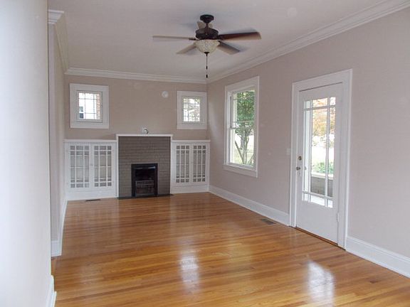 4th image of 1409 S Green St